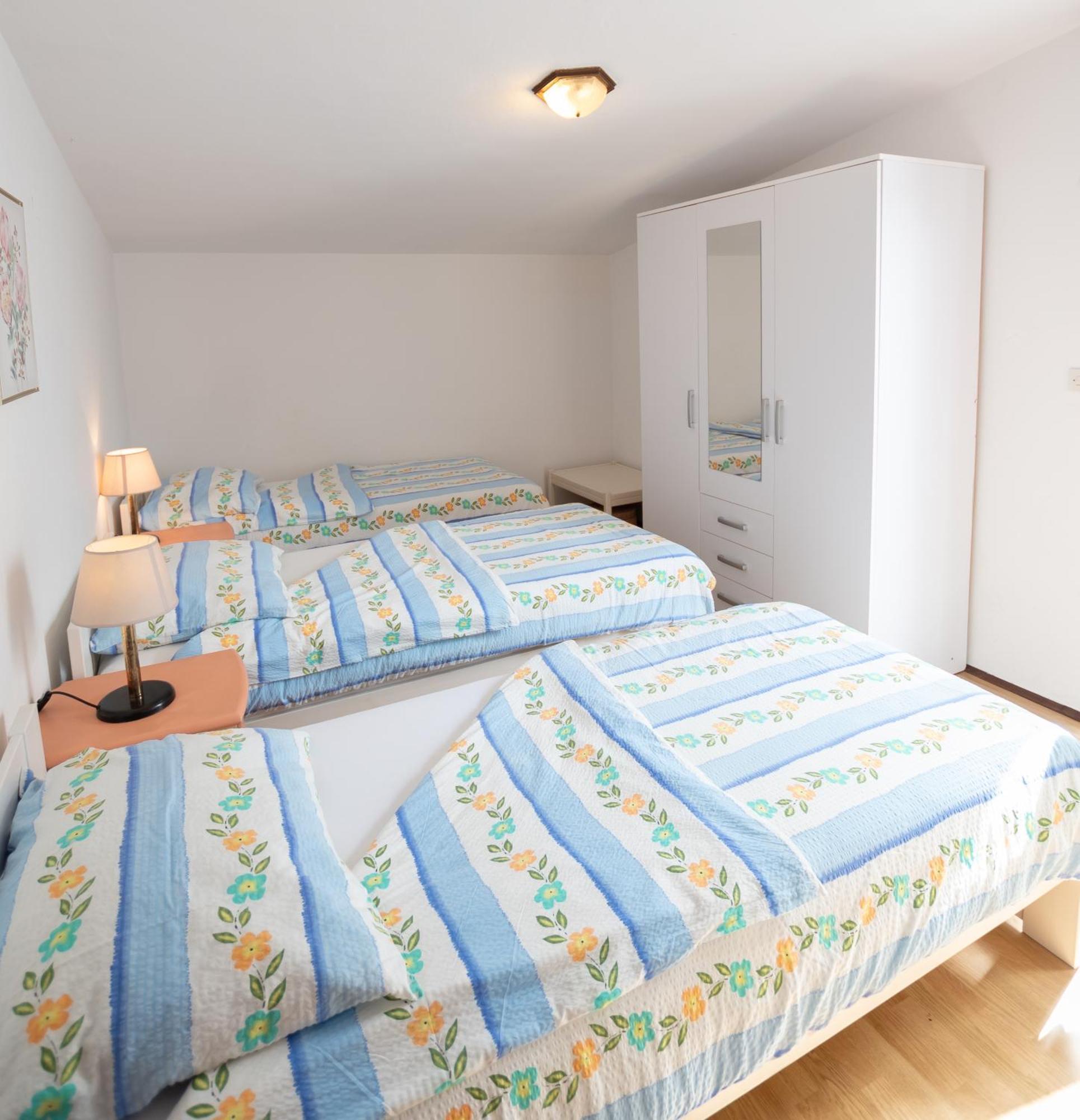 Apartments Mira 645 Poreč Buitenkant foto